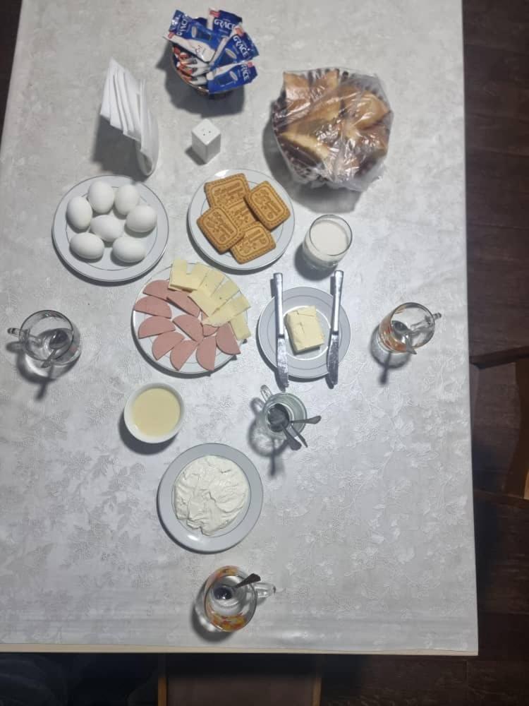 Ali Hostel Dushanbe Esterno foto